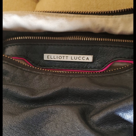 Elliott Lucca black leather purse - Picture 9 of 12